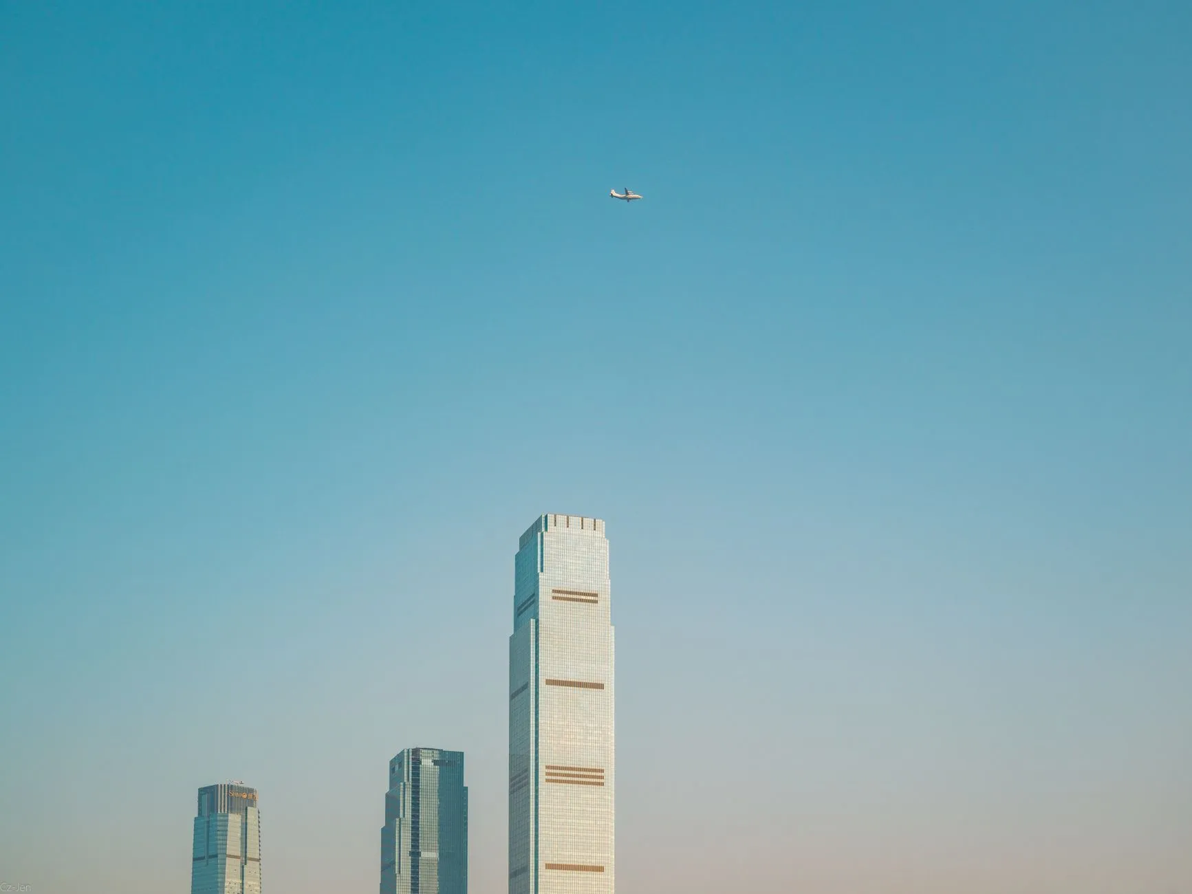 软件定制开发技术选型指南：基于业务场景的架构解析